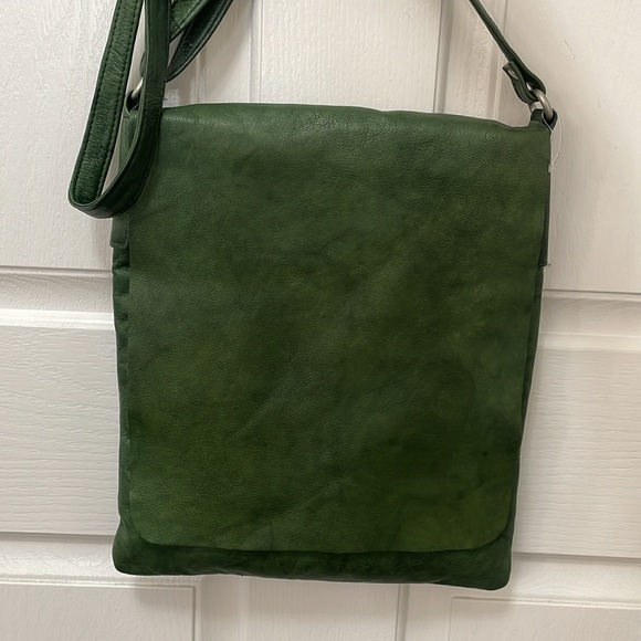🍁VERA PELLE ITALIAN LEATHER MESSENGER CROSSBODY BAG, green - Picture 5 of 12